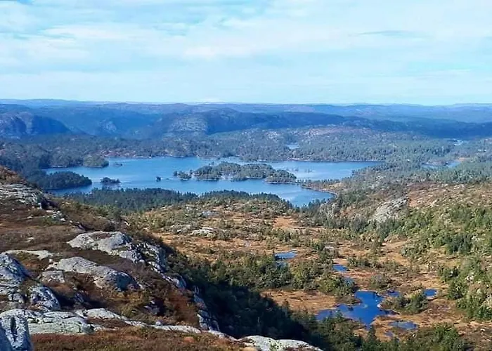 Family With Views In Hillestad Dolemo